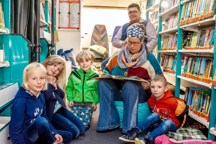 Vorlesetag im Bücherbus